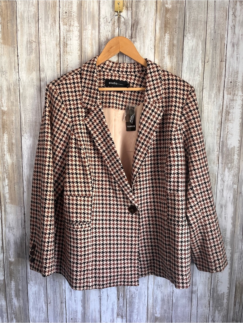 NWT Studio by Torrid Houndstooth Ponte Tailored Blazer Size 2 18/20 - Picture 2 of 7